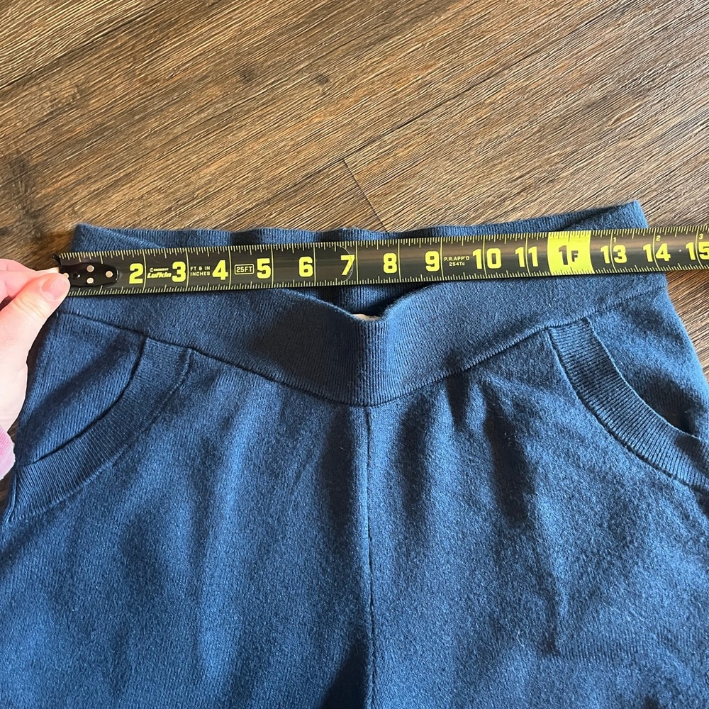Chico's Women's Blue Crop Cashmere Blend Pull On Pants Size 0 - Picture 3 of 7
